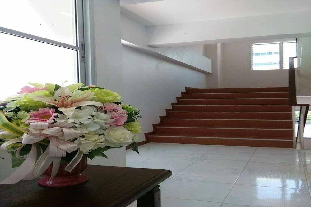 Jr Mansion On Nut Soi 25 Appart hôtel 2*
